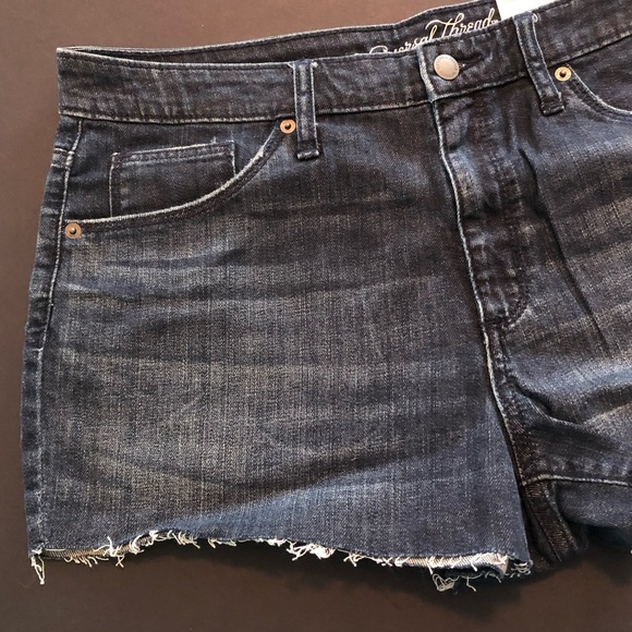 Universal Thread shorts - Picture 2 of 8